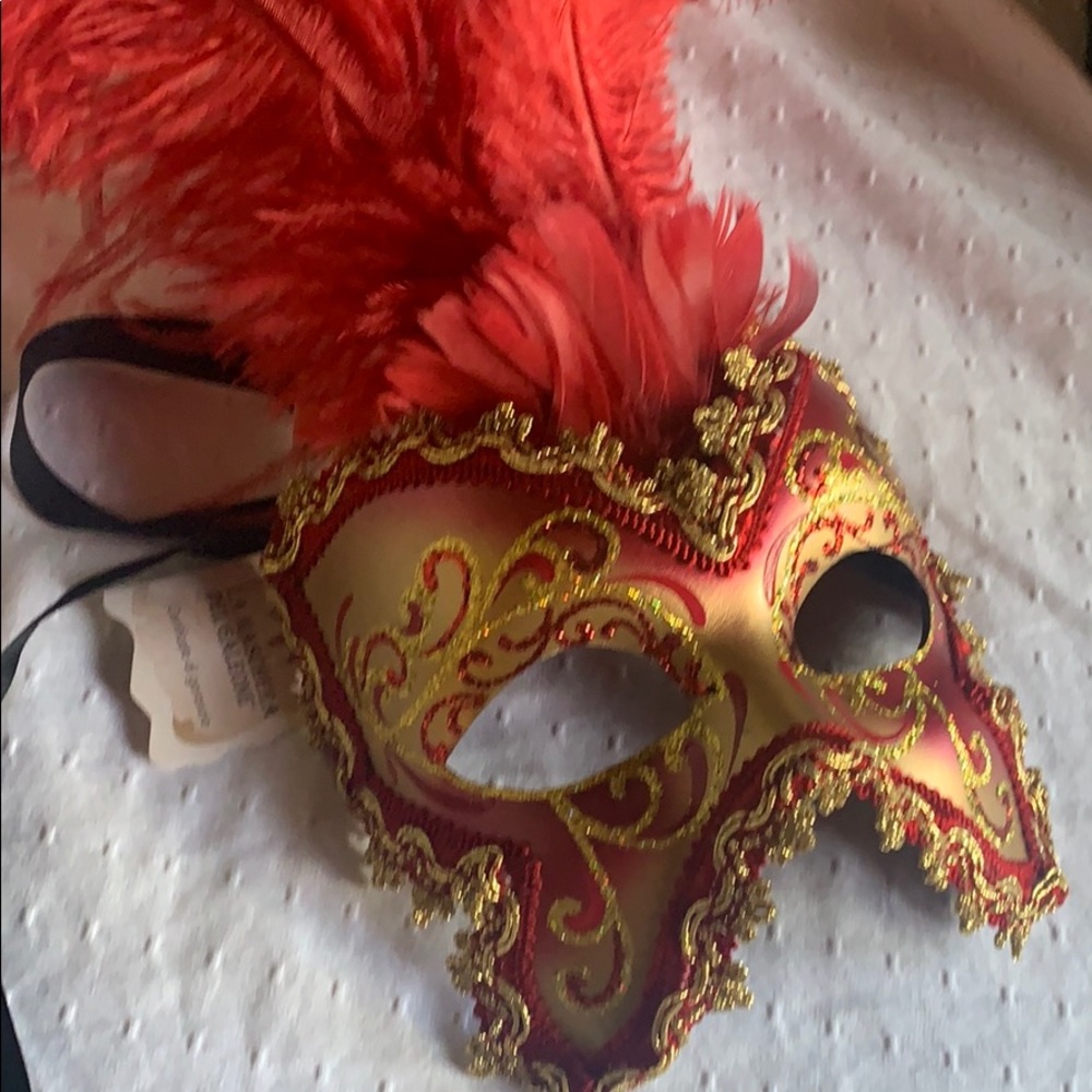 Face Mask - Picture 3 of 6